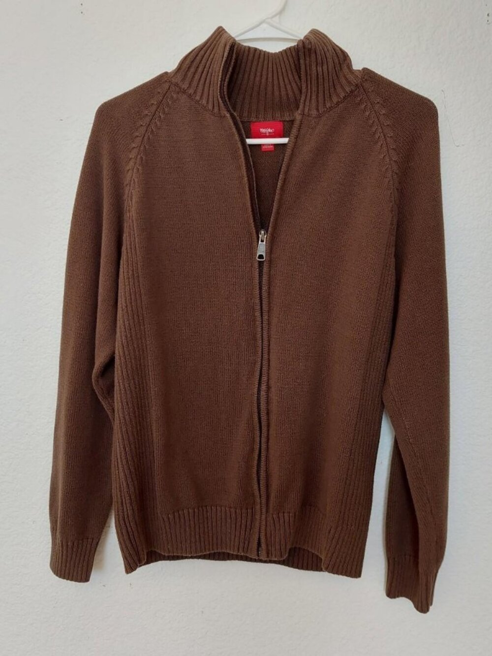 mossimo vintage Brown zip up sweater Size M #knitwear #winterwear